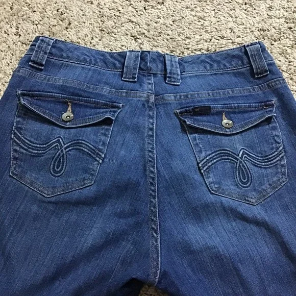 Lee Women's Jeans Size 6 Medium Straight Leg Back Pocket Flaps - Picture 9 of 13